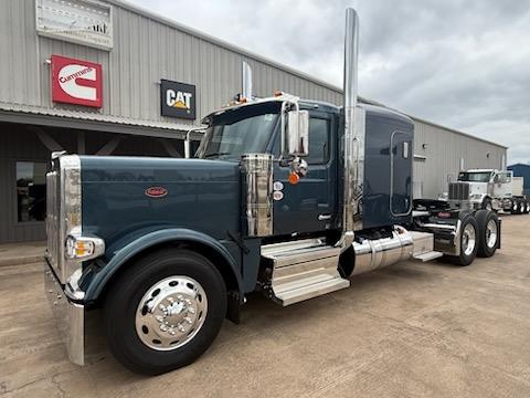 2027 Peterbilt - image 2