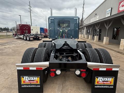 2027 Peterbilt - image 5