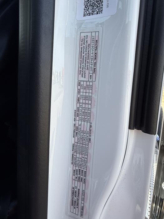 2027 Peterbilt - image 22