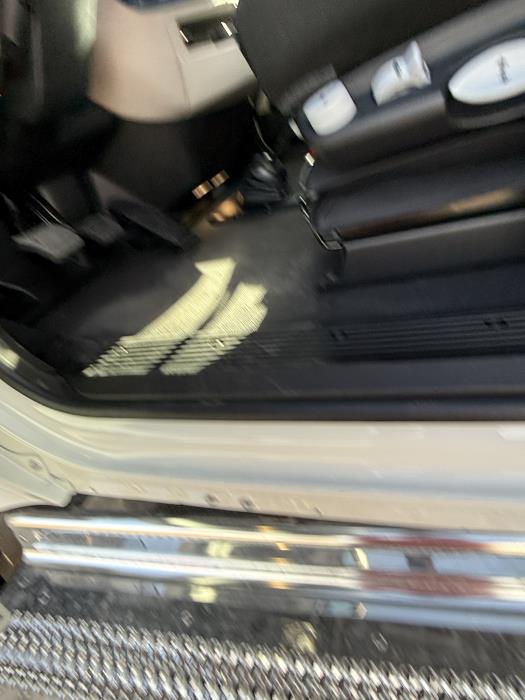 2027 Peterbilt - image 23