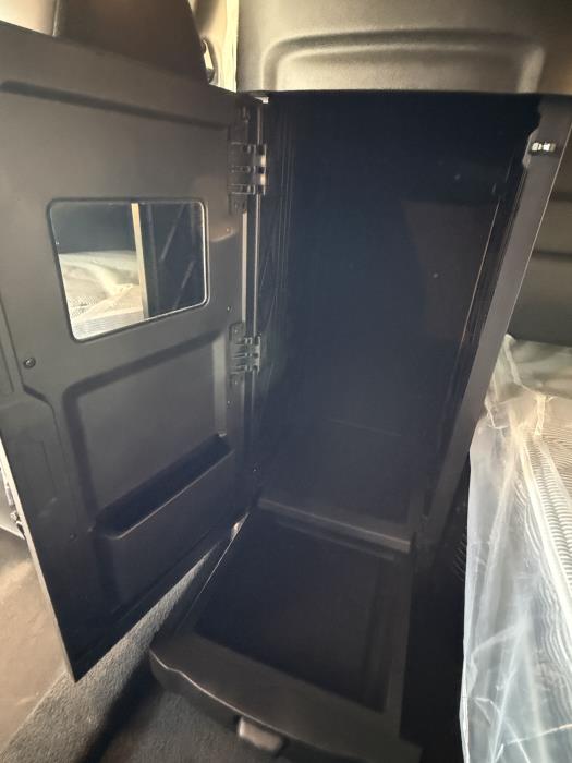 2027 Peterbilt - image 28