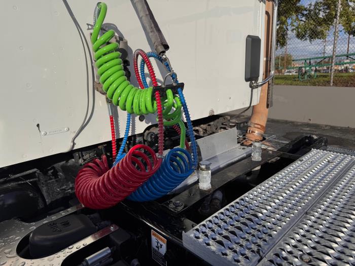 2020 Peterbilt 567-12