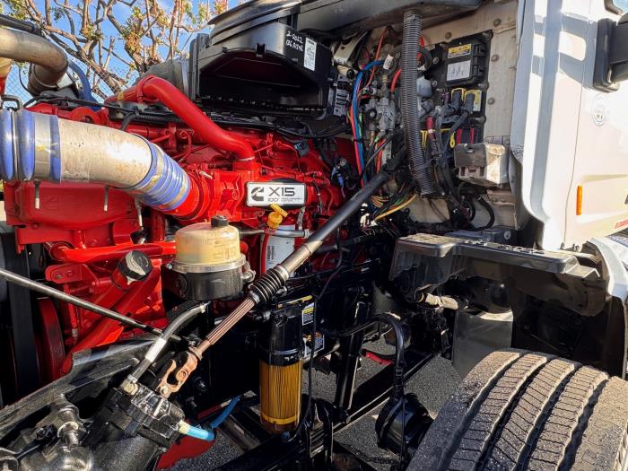 2020 Peterbilt 567-8