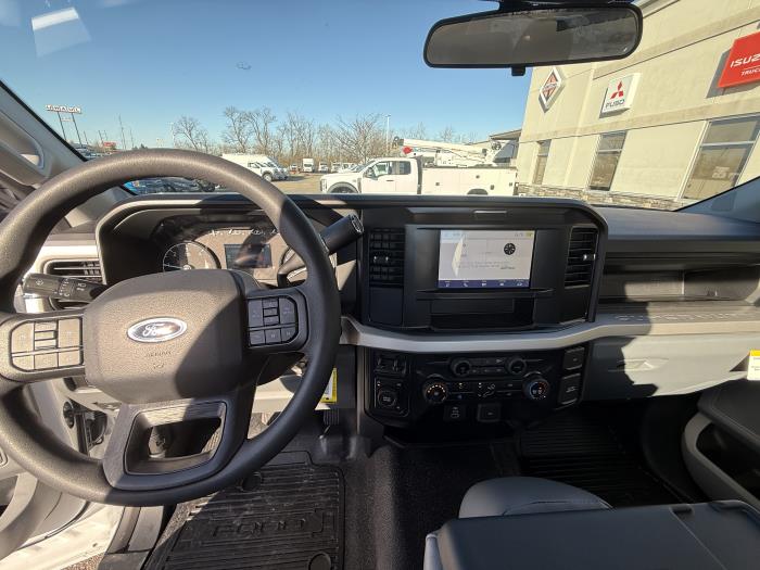 2025 Ford F-550-26