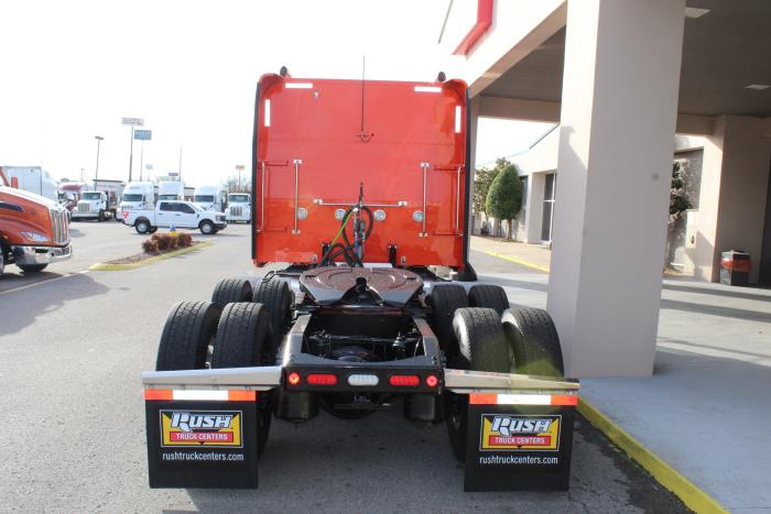 2023 Peterbilt 389-5