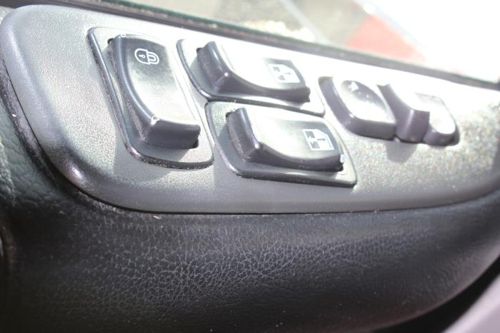 2023 Peterbilt 389-16