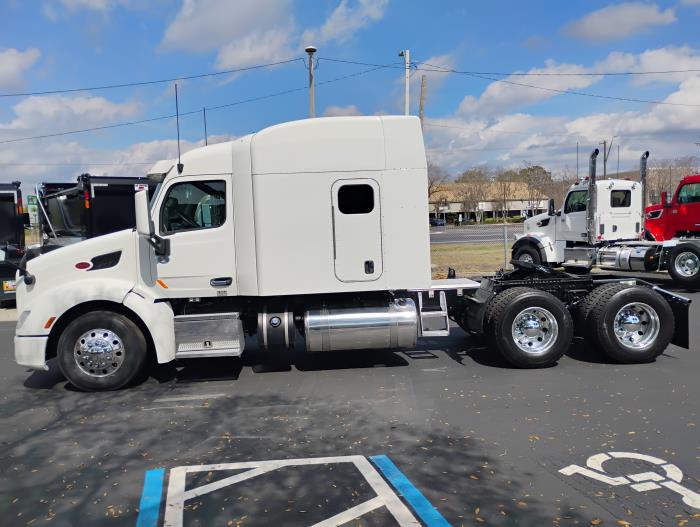 2022 Peterbilt 579 - image 7