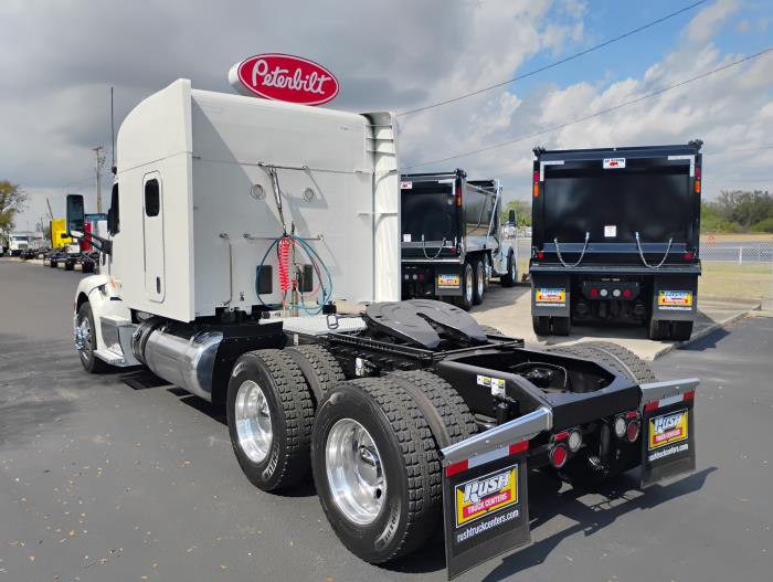 2022 Peterbilt 579 - image 10