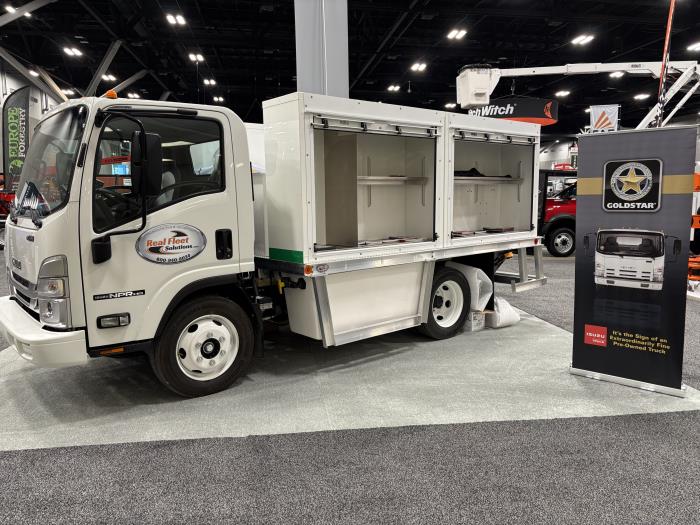 2026 Isuzu NPR - image 2