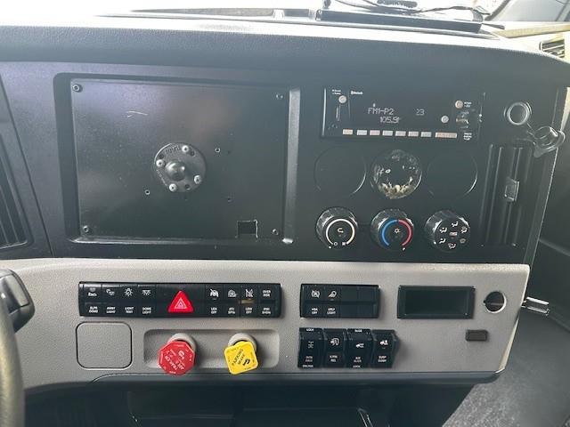 2022 Freightliner Cascadia-5