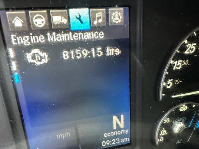 2022 Freightliner Cascadia-7