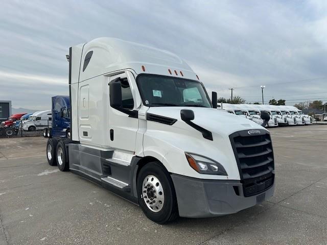 2022 Freightliner Cascadia-11