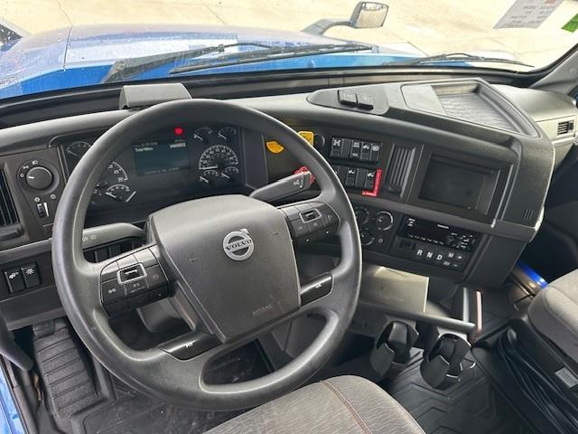 2021 Volvo VNL780-9