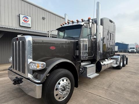 2023 Peterbilt 389-1