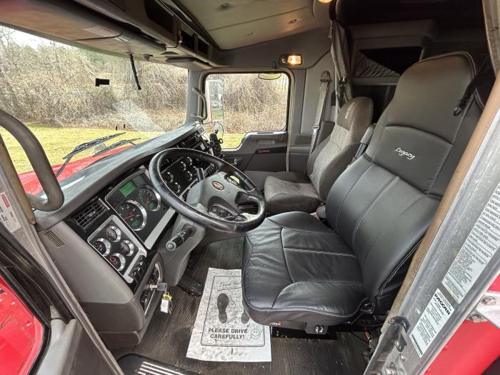 2019 Kenworth T800-10