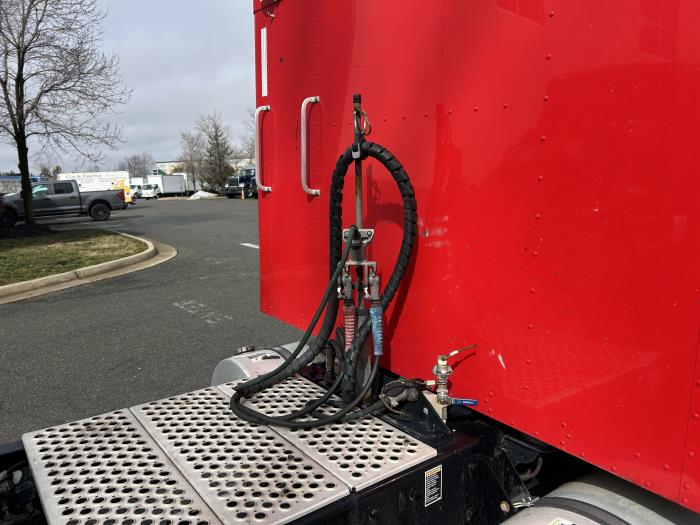 2019 Kenworth T800-9