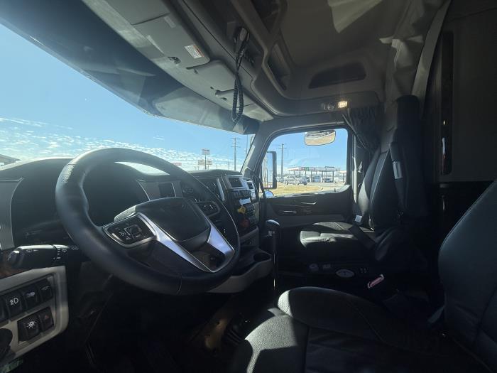 2026 Peterbilt - image 22