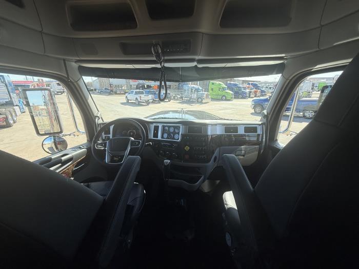 2026 Peterbilt - image 23