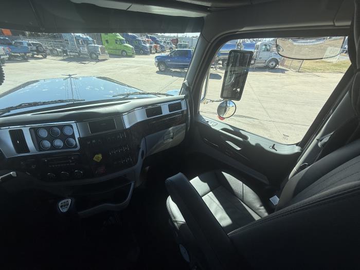 2026 Peterbilt - image 29