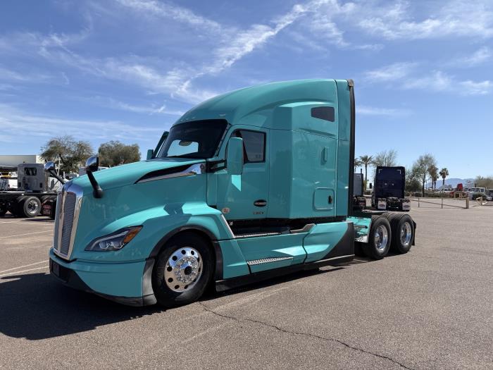 2022 Kenworth T680-1