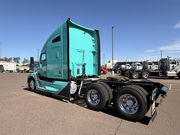 2022 Kenworth T680-3