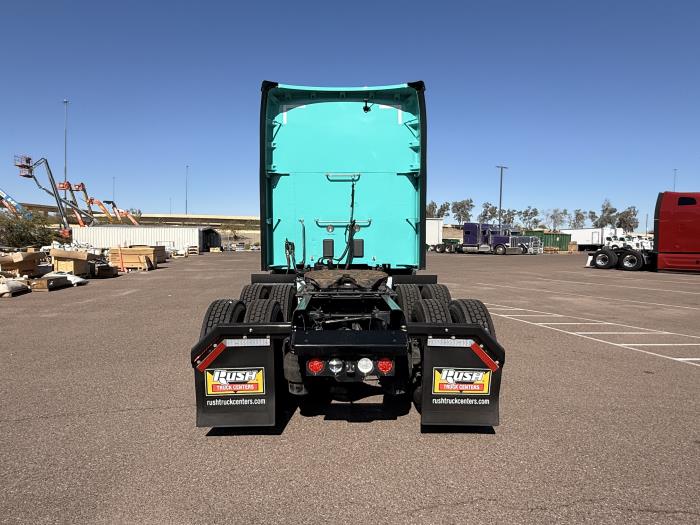 2022 Kenworth T680-4