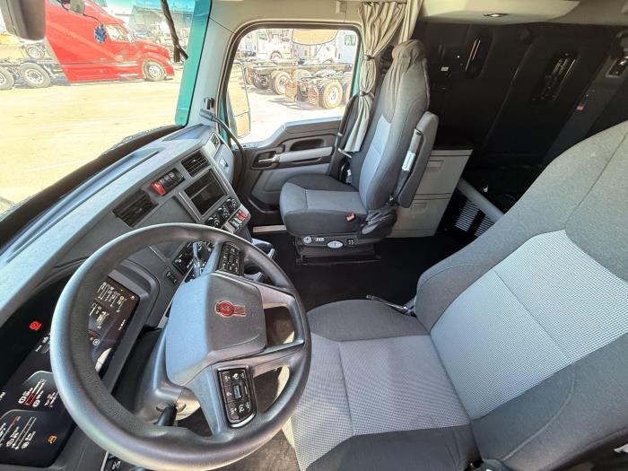 2022 Kenworth T680-11