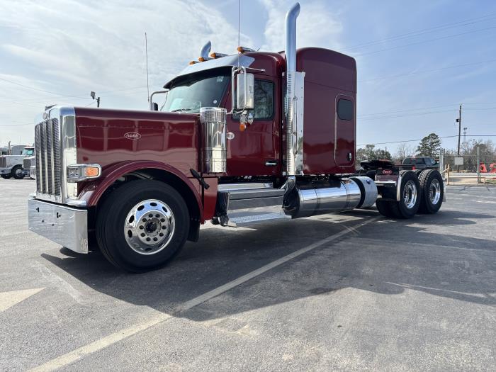 2027 Peterbilt - image 2