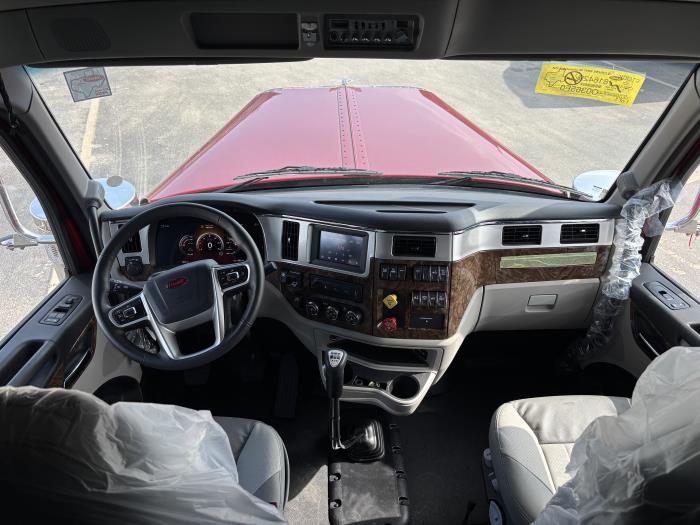 2027 Peterbilt - image 8