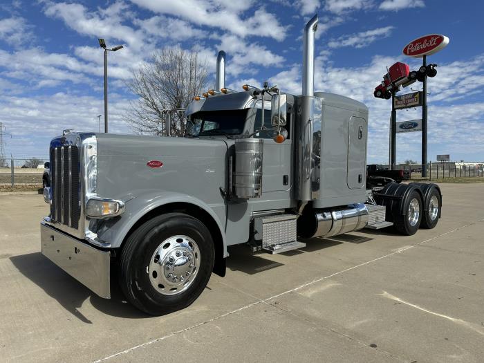 2019 Peterbilt 389-1