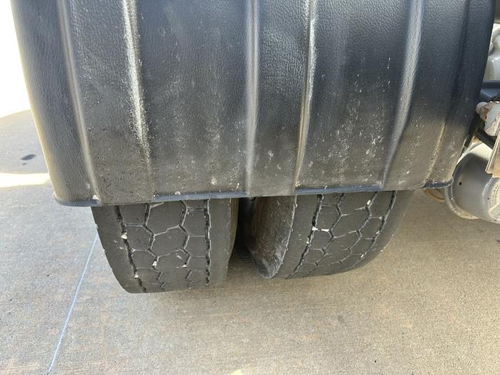 2019 Peterbilt 389-15