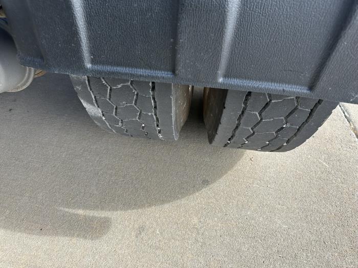 2019 Peterbilt 389-18