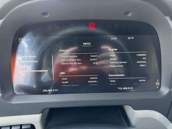 2022 Peterbilt 579-15