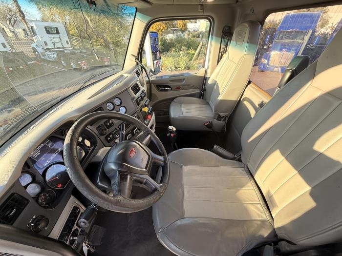 2020 Peterbilt 579-10