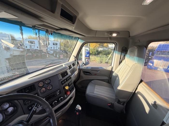 2020 Peterbilt 579-13