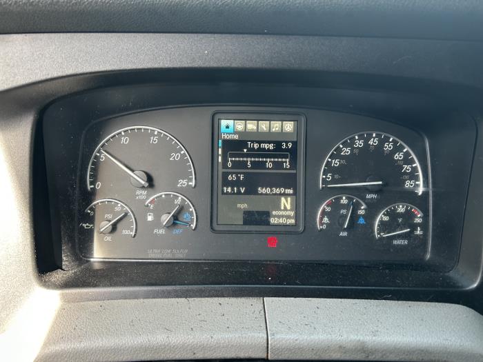 2020 Freightliner Cascadia-6