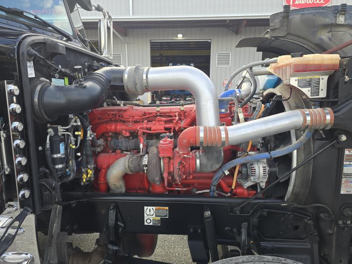 2023 Peterbilt 389-20
