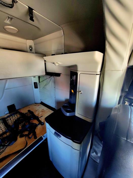 2022 Peterbilt 579 - image 29