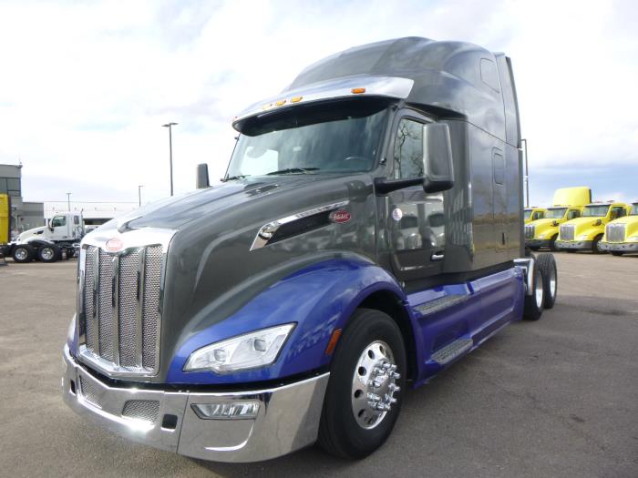 2022 Peterbilt 579-1