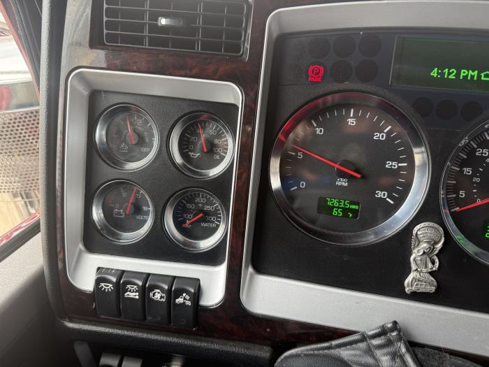 2024 Kenworth W900-6