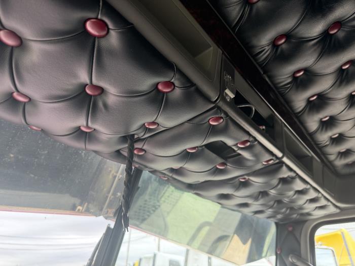 2024 Kenworth W900-12