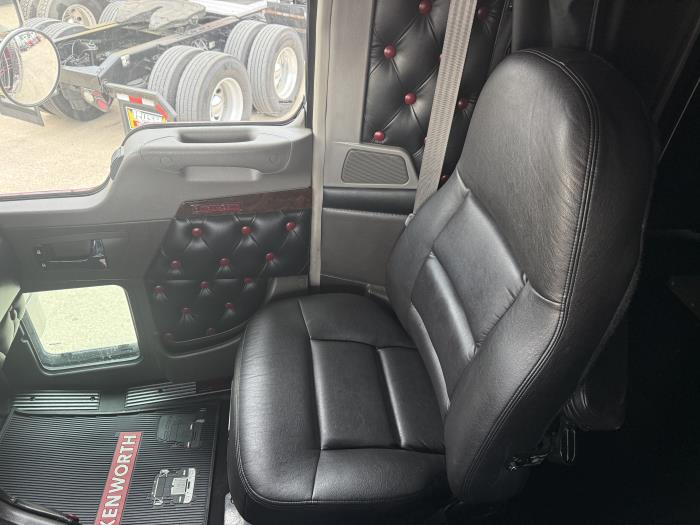 2024 Kenworth W900-18