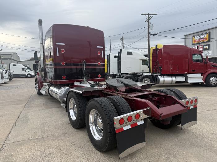 2024 Kenworth W900-36