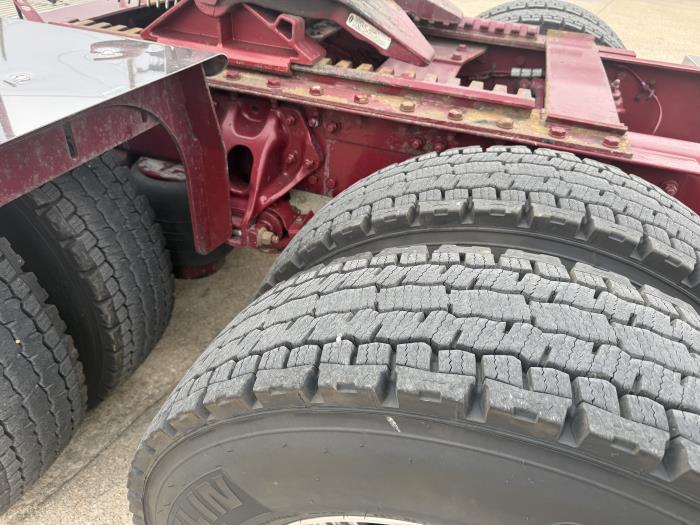 2024 Kenworth W900-43