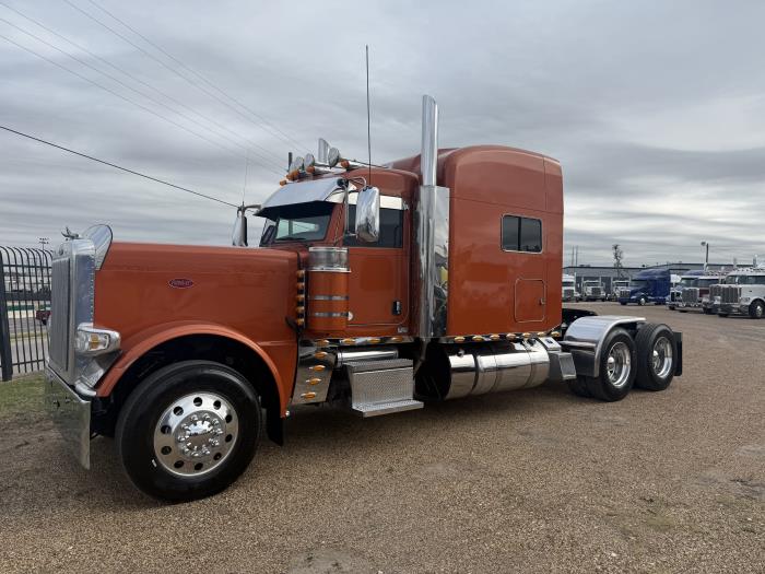 2024 Peterbilt 389-5