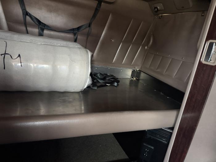 2024 Peterbilt 389-37