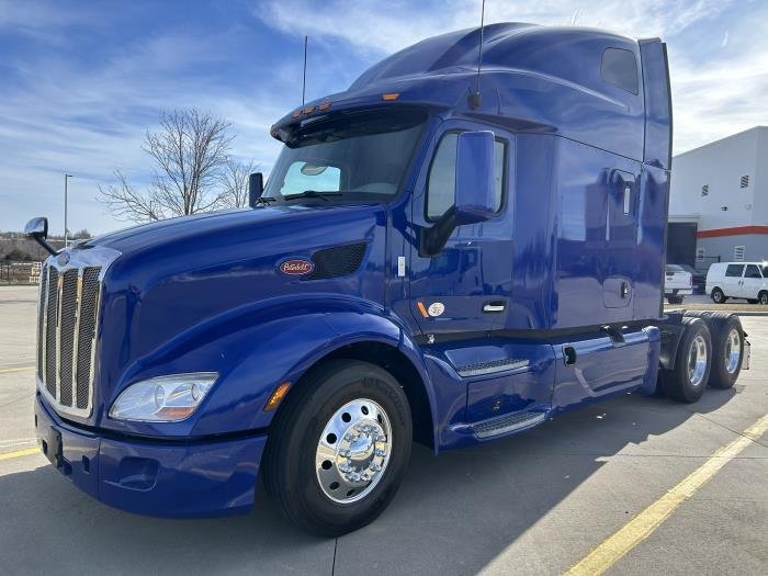 2022 Peterbilt 579-1