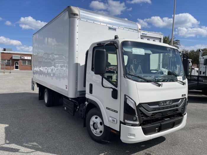 2026 Isuzu NPR-HD-6
