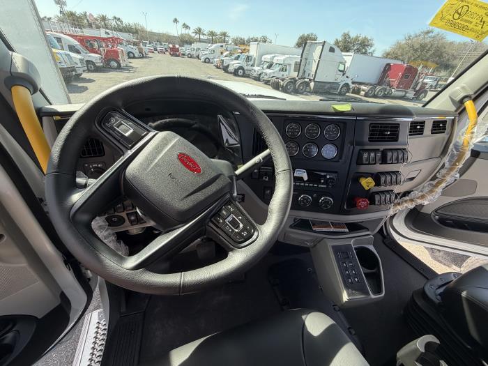 2026 Peterbilt 567-8