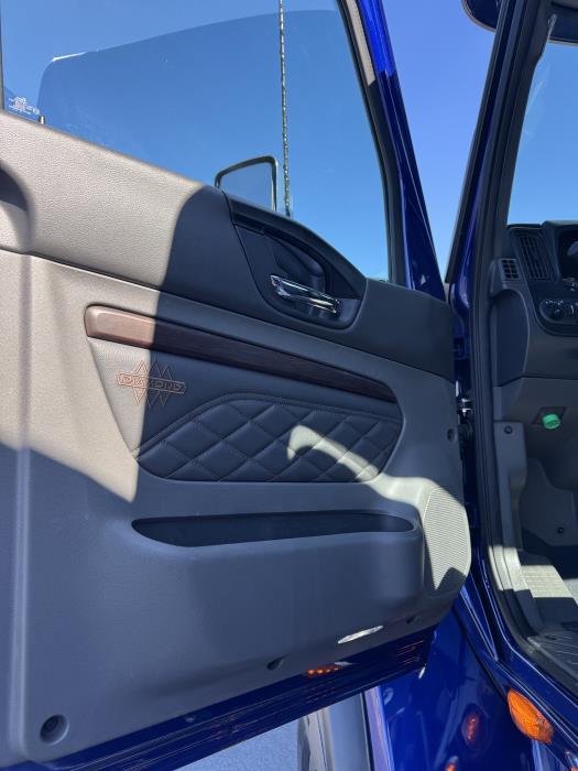 2026 International HX620-12